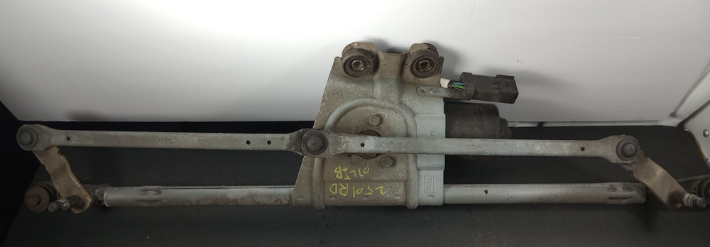 2002-07 Jeep Liberty Windshield Wiper Motor and Linkage Assembly OEM